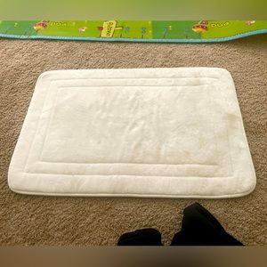 Target white Shower Bath Soft Absorbent Shower Mat